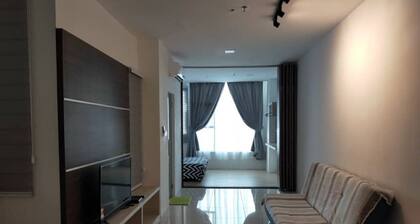 Manhattan Suites ITCC Donggongon Sonnenuntergang Meerblick