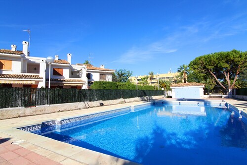 Global Vacacional: Townhouse on the beach with pool