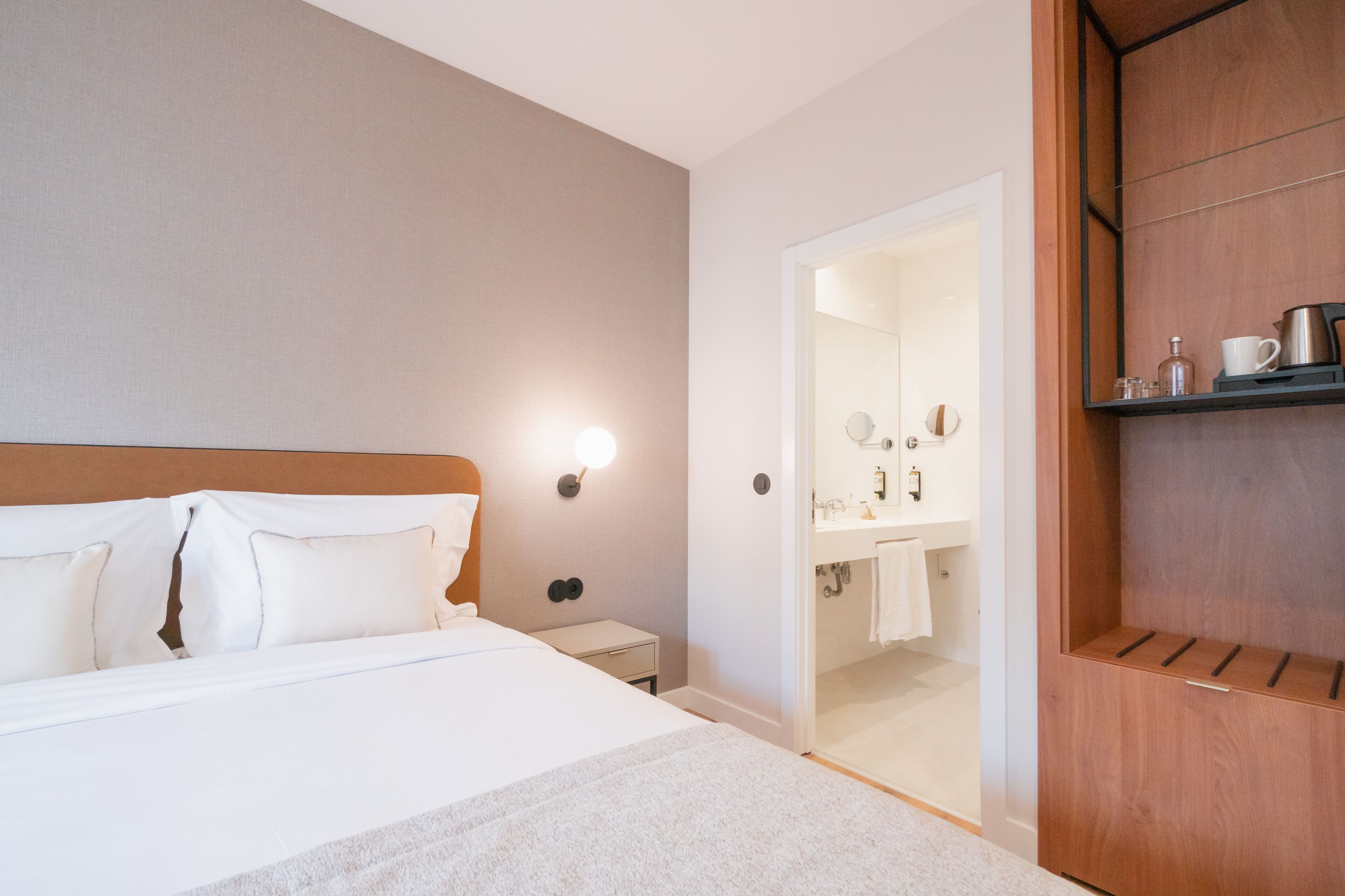 1 bedroom, minibar, in-room safe, blackout curtains