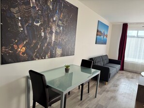 Interior - Spacious 2BR + balcony in Prague I Comfort & Style (Praha 9)