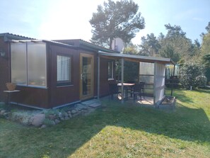 Unclassified image, 2 of 25, button