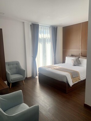 Individually decorated, free WiFi - Villa Hotel Camelia (Da Lat)