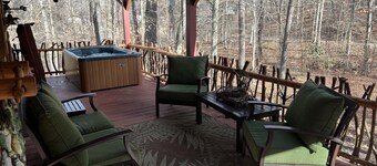 Enchanted - 1 Bedrooms, 1 Baths, Sleeps 2 Cabin by RedAwning