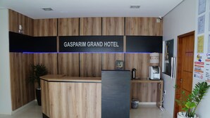 Reception - Gasparim Grand Hotel (Caceres)