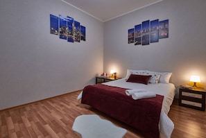 2 bedrooms, individually decorated, individually furnished