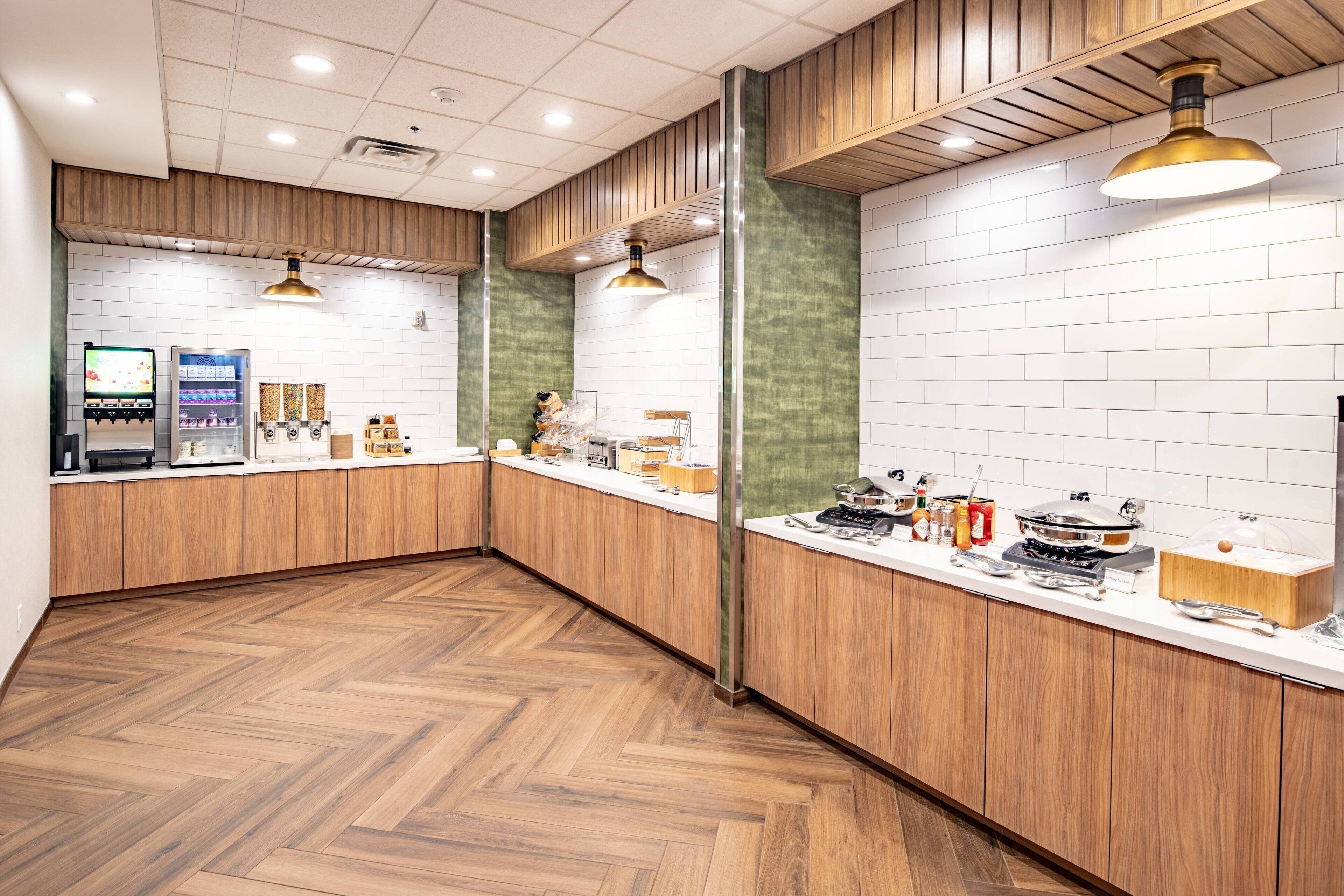 free daily continental breakfast