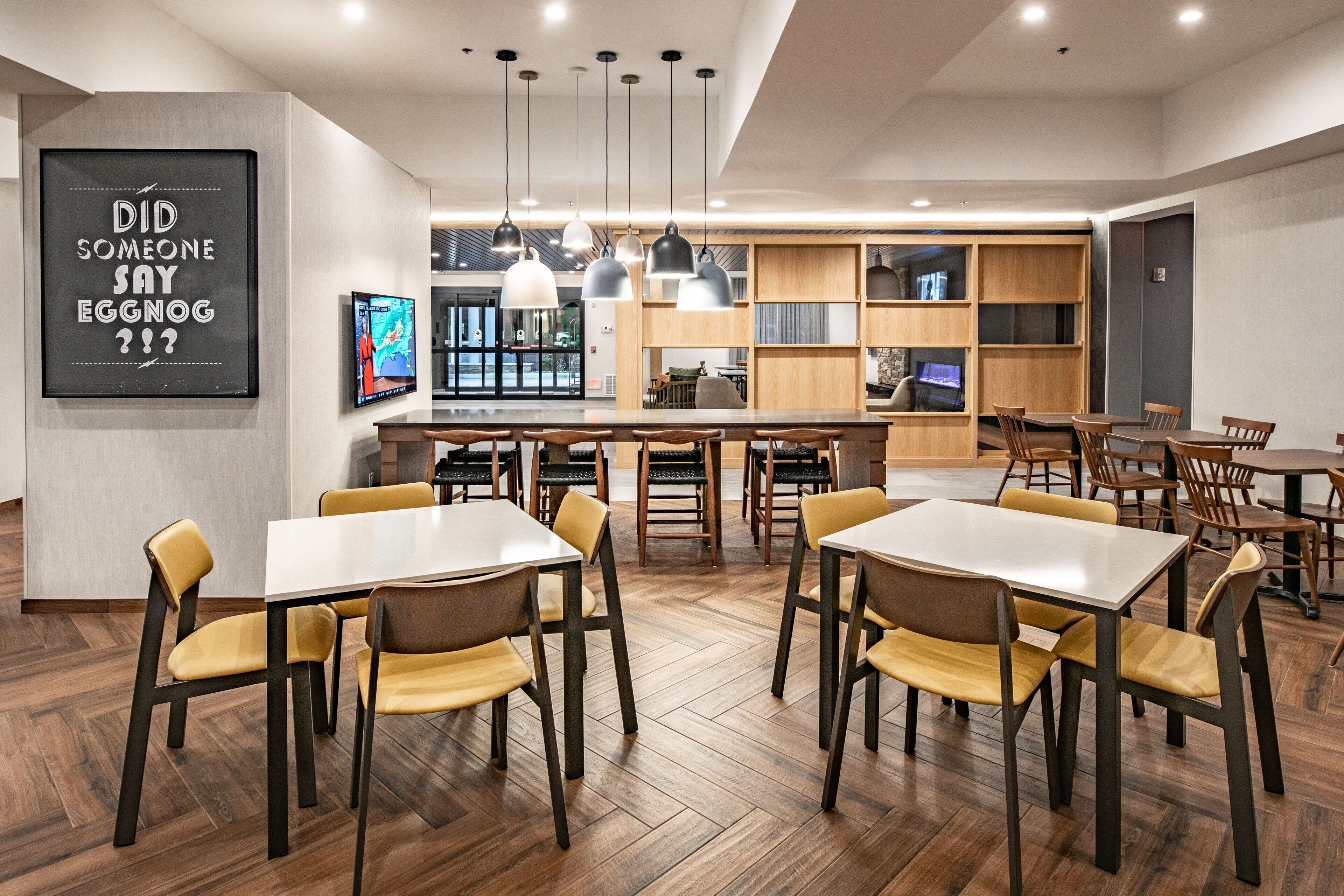 free daily continental breakfast