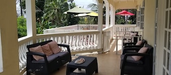 Comfort Suites - Three Bedroom Apartment