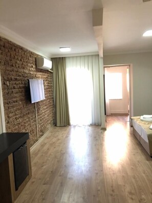 Standard Double Room | Bathroom