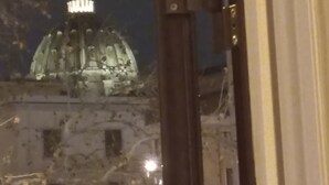 A view of the United States Capitol building at night. - Stefano House Roma (Rome)