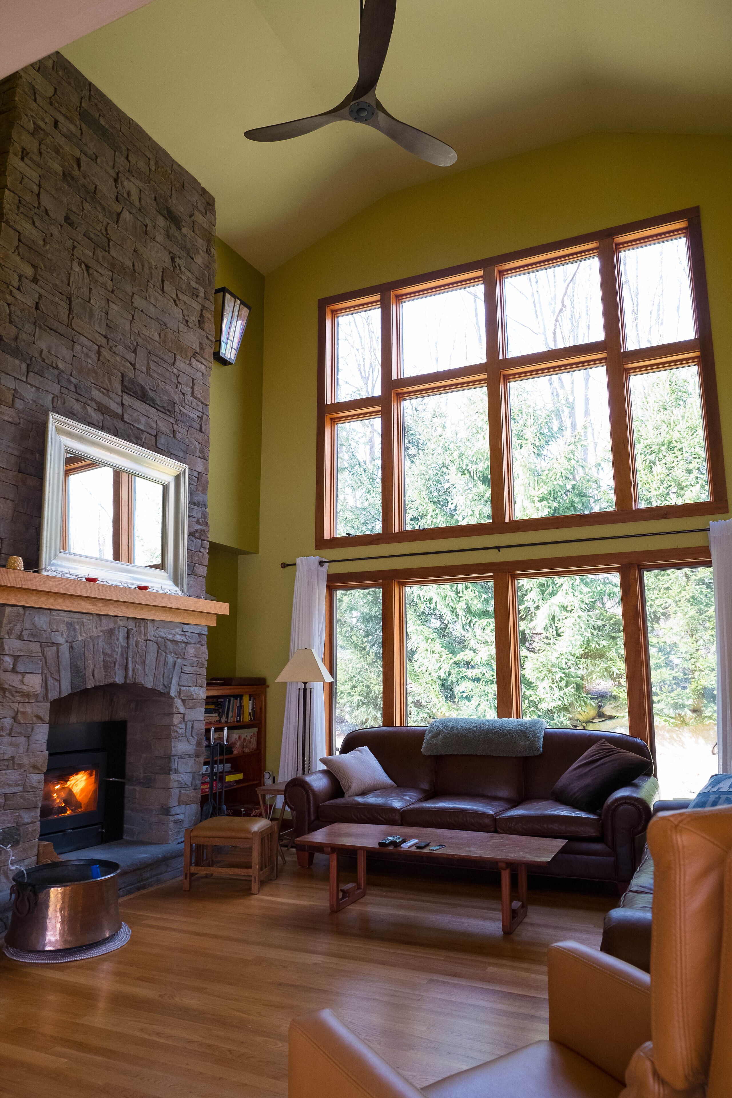 TV, fireplace, Netflix, Hulu