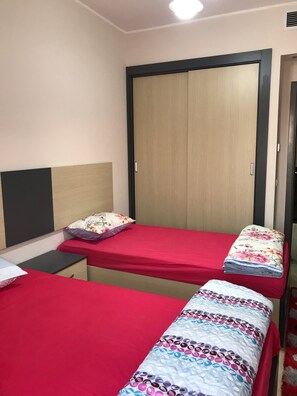 2 bedrooms, iron/ironing board