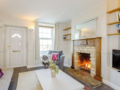 2 bedroom accommodation in Easton On The Hill, near Stamford