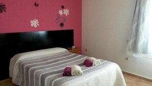 Unclassified image, 3 of 14, button - Hostal  Catedritos Ibéricos A-5 KM 154 (Herreruela de Oropesa)