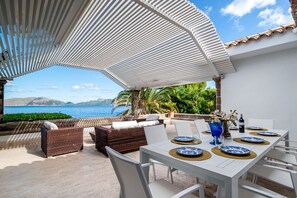 Outdoor dining - CAN RAMIS -  Seafront house with panoramic views. (Cielo de Bonaire)