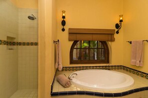 House, 2 Bedrooms | Bathroom