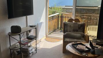 Télévision à écran plat