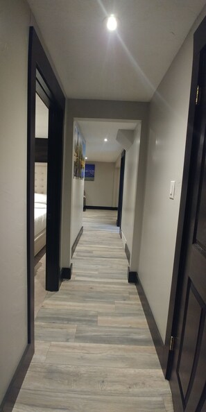 Interior - BYU AND UVU , CLEAN, QUIET, GREAT FOR COUPLES (Orem)