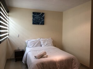 1 Schlafzimmer, Schreibtisch, WLAN