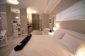 1 chambre, fer et planche à repasser, Wi-Fi gratuit, draps fournis