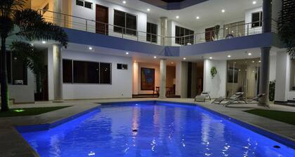BEAUTIFUL HOUSE WITH PRIVATE POOL