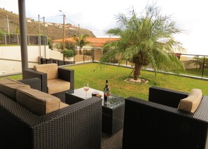 Terrace/patio - Casa Mia, the Dream Spot With Heated Pool (Arco da Calheta)