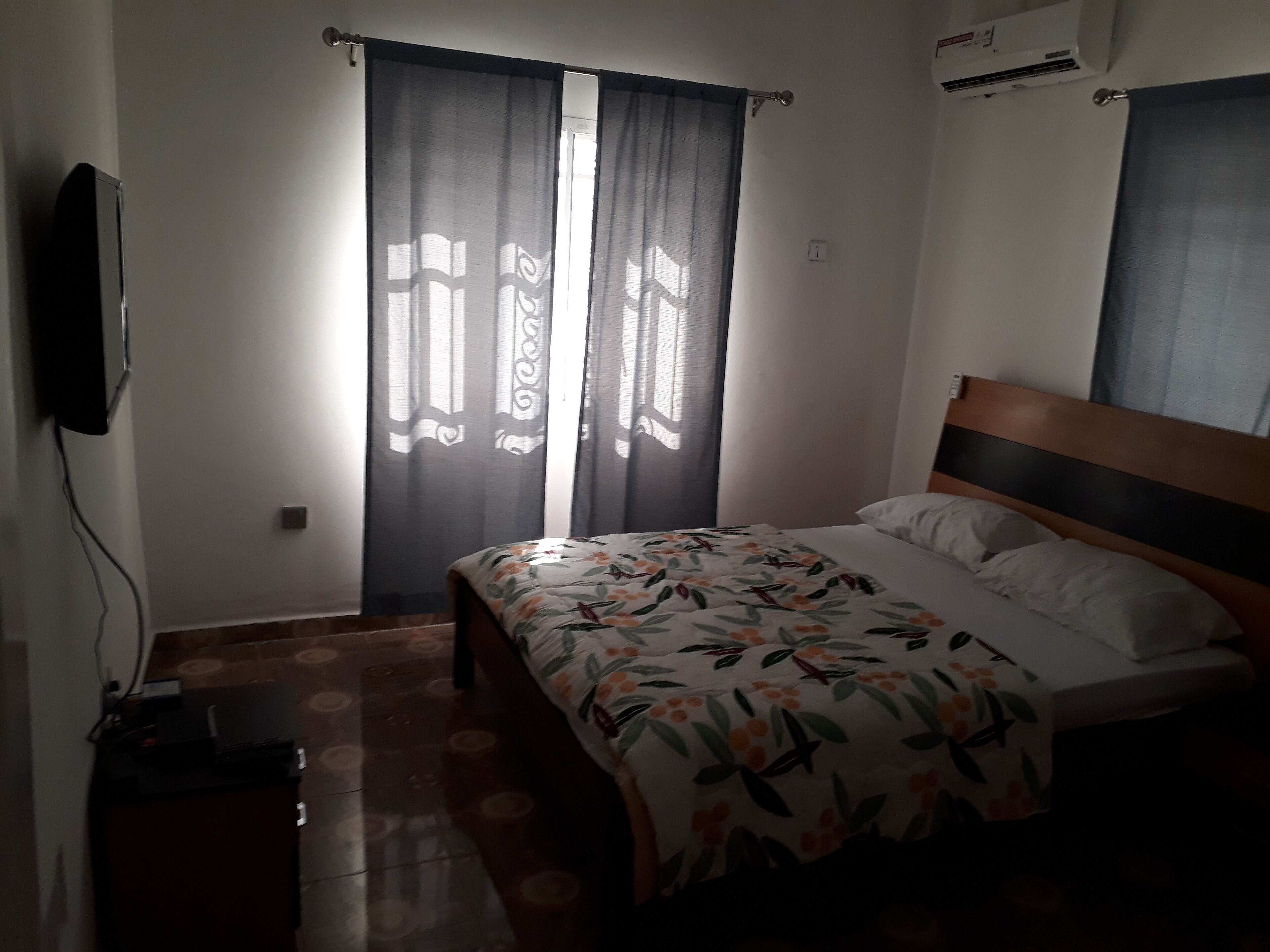 3 makuuhuonetta, ilmainen Wi-Fi