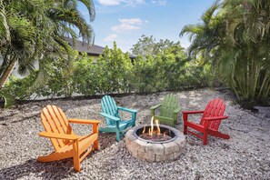 獨棟房屋, 2 張加大雙人床 (Quiet inland home with pool, two quee) | 住宿一隅