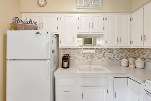 Condo, Multiple Beds (Southwinds B-2) | Private kitchen
