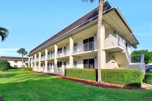 Huoneisto, useita sänkyjä (Southwinds B-2) | Majoituspaikan sisäänkäynti