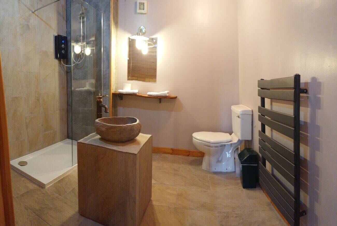 Chalet | Bathroom | Shower, towels