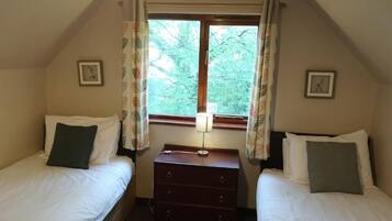 Chalet | 3 bedrooms, iron/ironing board, bed sheets