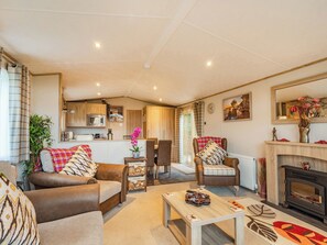TV - 2 bedroom accommodation in Sewerby, near Bridlington (Sewerby, near Bridlington)