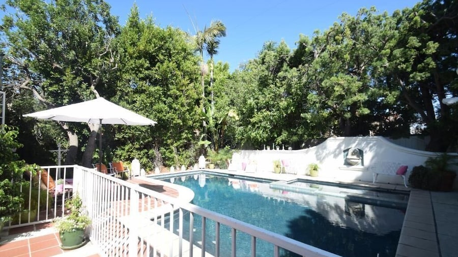 Beverly Hills Celebrity Home