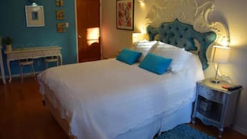 Premier Double Room | Individually decorated, individually furnished, desk, iron/ironing board