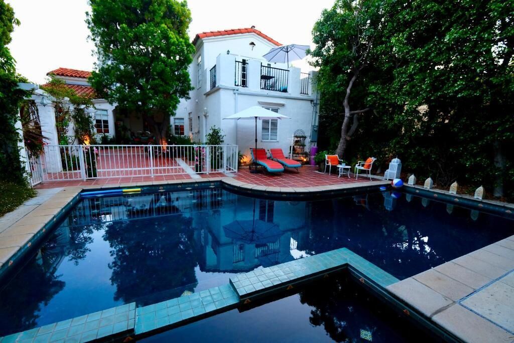 Photo - Beverly Hills Celebrity Home