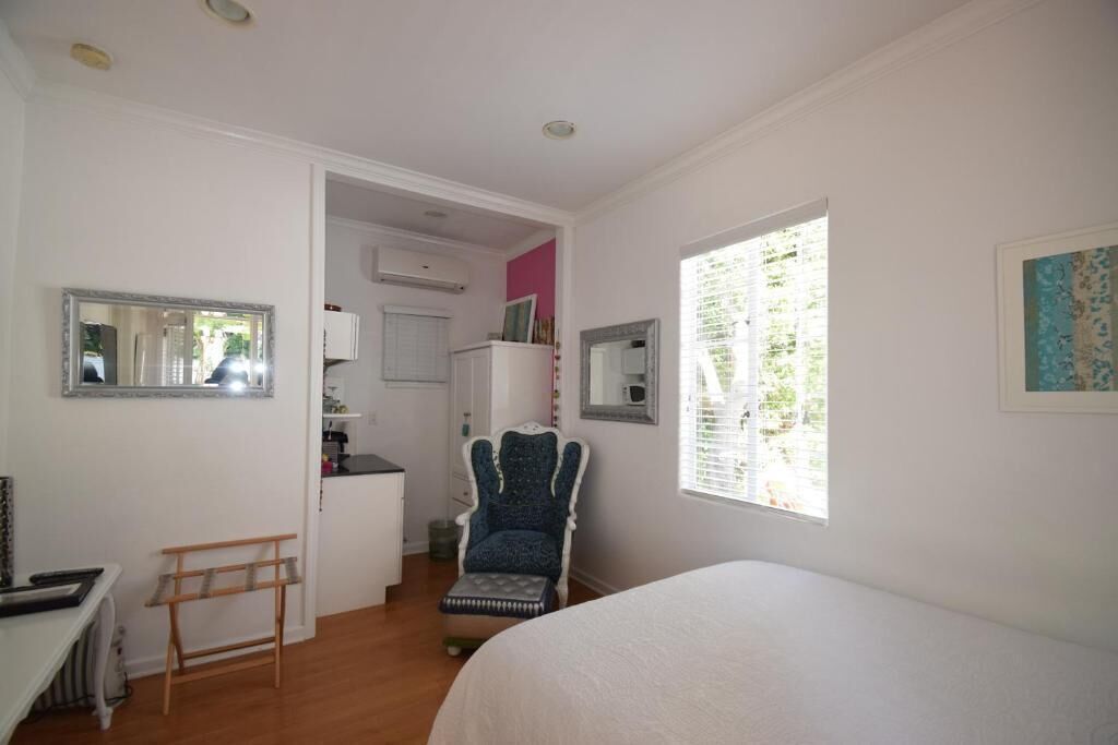 Photo - Beverly Hills Celebrity Home