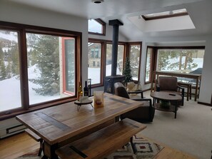 تناول الطعام