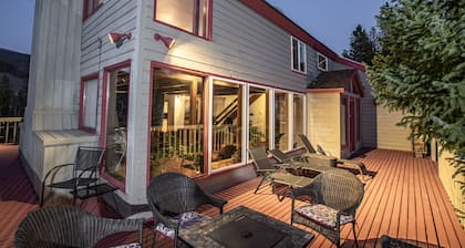 Keystone Resort Escape! Private/Quiet, Views/Trails, Snake River, HotTub, Pets