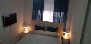 1 chambre, fer et planche Ă repasser, Wi-Fi, literie fournie
