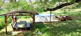 Beautiful villa for 6 people with WIFI, private pool, A/C, TV, terrace, pets allowed and parking