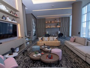 Interior detail - HYDE Beach House Resort Rental (Hollywood)