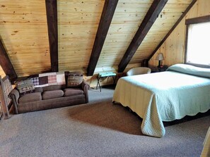 2 bedrooms, WiFi, bed sheets - Black Hills Vacation in comfort at Bighorn Vista! (Hill City)