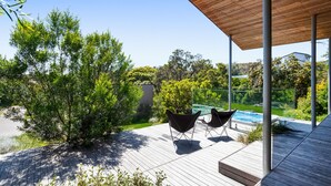Unclassified image, 2 of 24, button - Bay Vista (Blairgowrie)