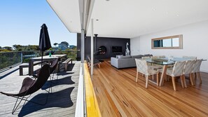 Maison Confort, 3 chambres, vue baie, en front de plage | Balcon