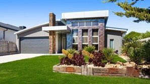 Front of property - Coastal Haven (Rye)