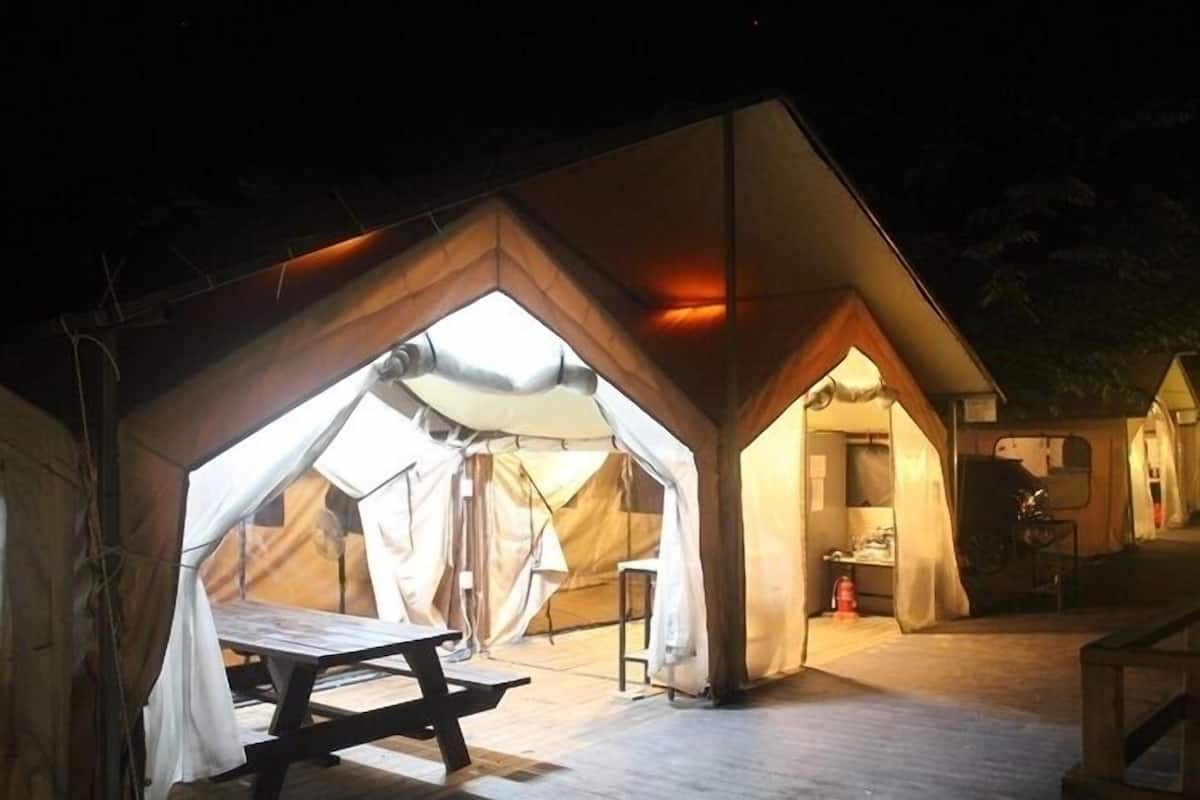 Tent (Two Family) | Living area | Heated floors