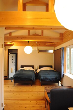 Chambre Triple Standard (A) | Wi-Fi gratuit