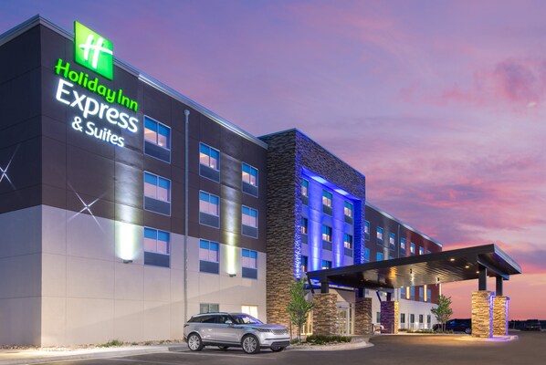 Exterior - Holiday Inn Express & Suites Colorado Springs South I-25 by IHG (Colorado Springs)
