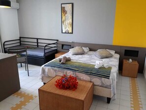 مكواة/لوح كي وواي فاي مجانًا وملاءات أسرّة